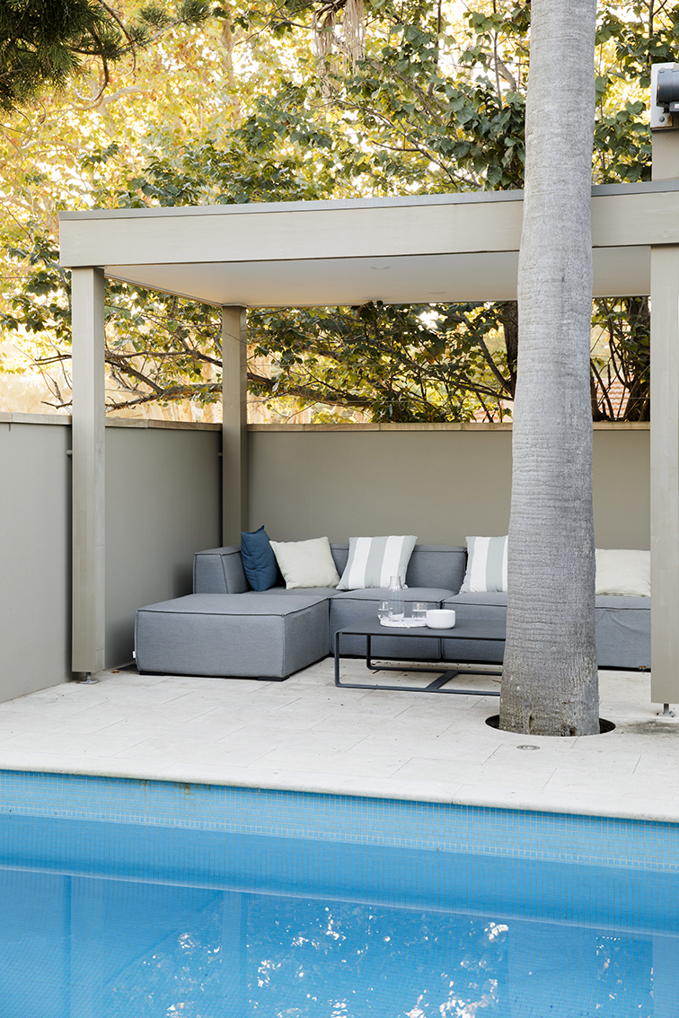 Hunters Hill pool seating area