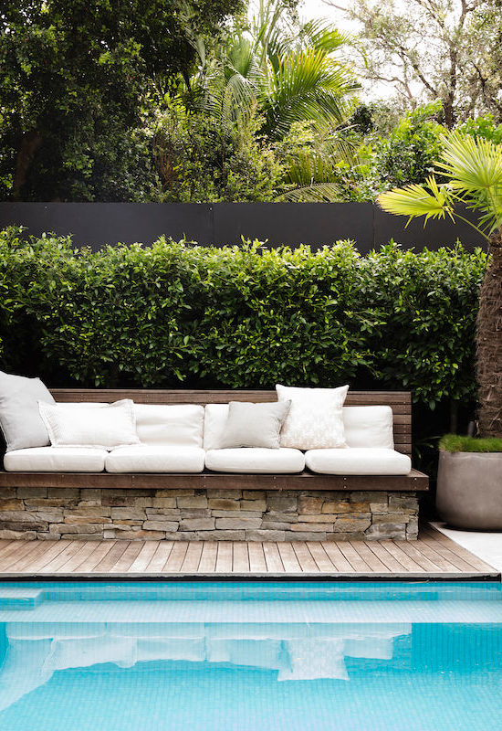 BackGardenDesign-Pool-Bench-Palm-Pot